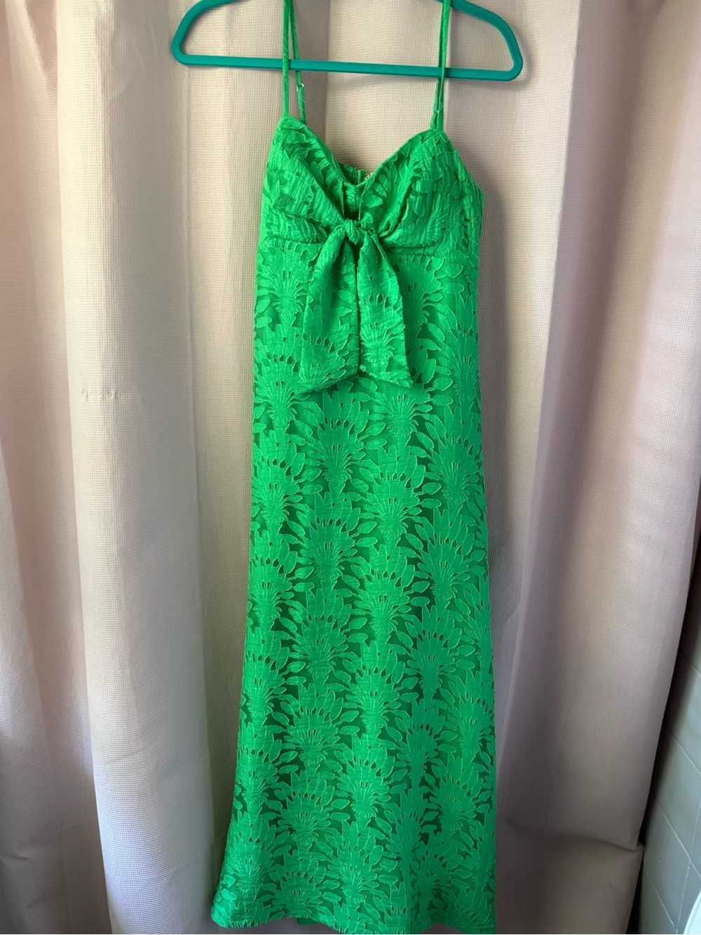 Saralynne Green Lace Maxi Dress - Picture 1 of 6